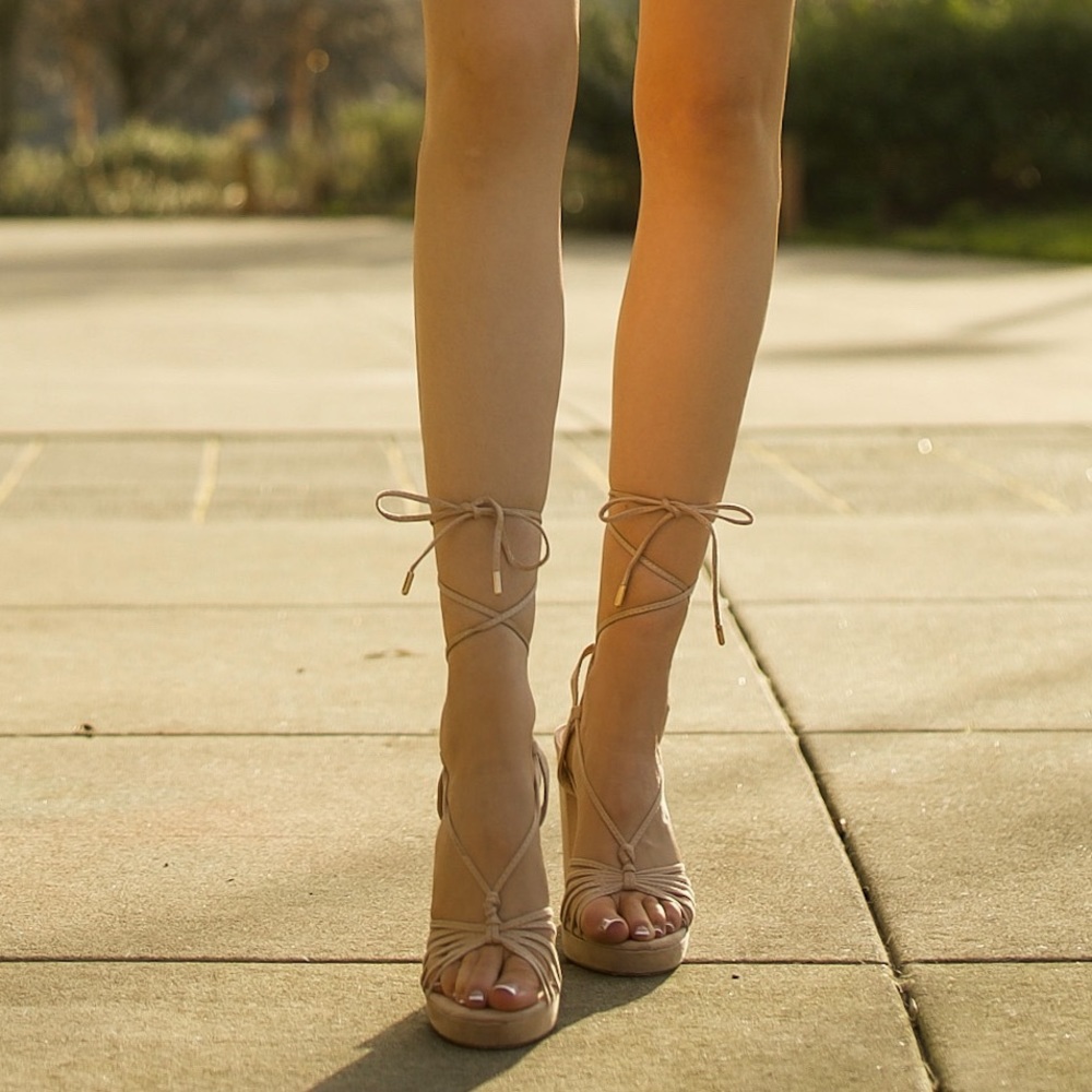 Nude Strappy heels — suede